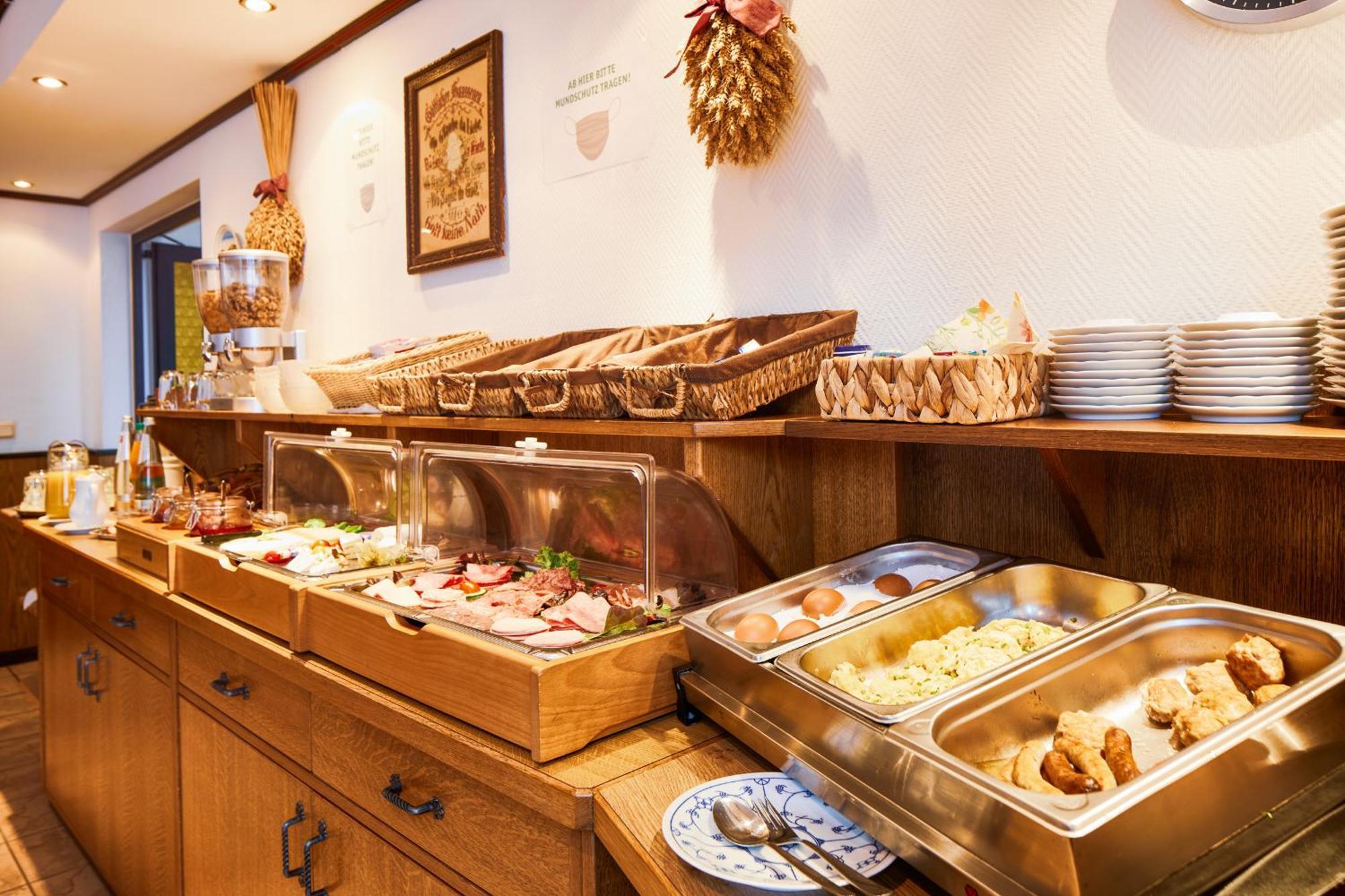 Landgasthof & Hotel Jossatal Breitenbach am Herzberg エクステリア 写真
