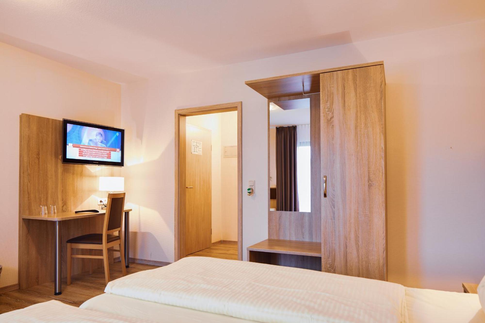 Landgasthof & Hotel Jossatal Breitenbach am Herzberg エクステリア 写真