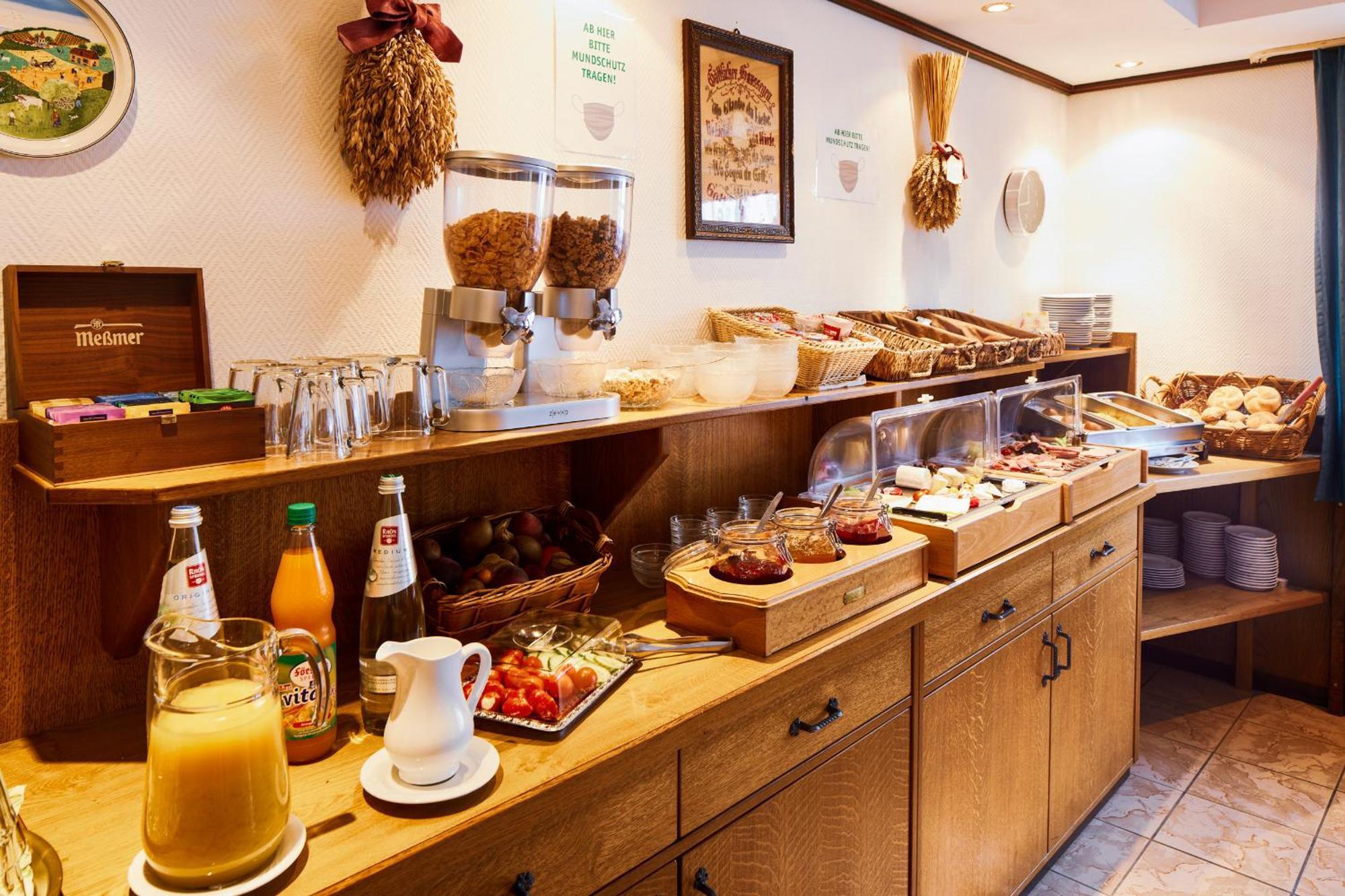 Landgasthof & Hotel Jossatal Breitenbach am Herzberg エクステリア 写真